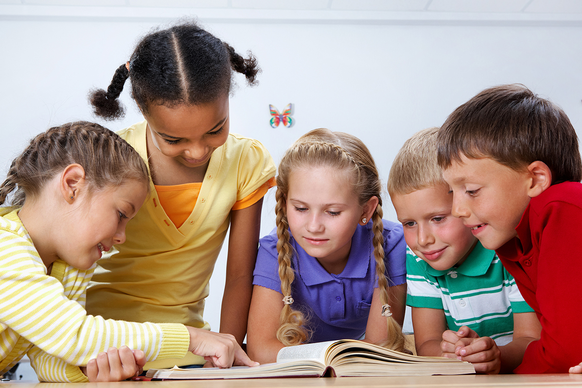 Here’s How To Get Your Children Reading More This Summer